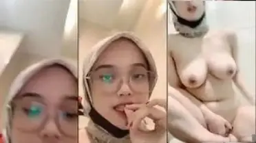 Baby Ica Jilbab Toge Agresif Minta Brutal poster